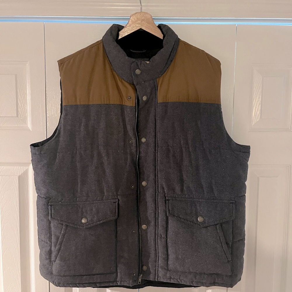GAP Puffer Vest